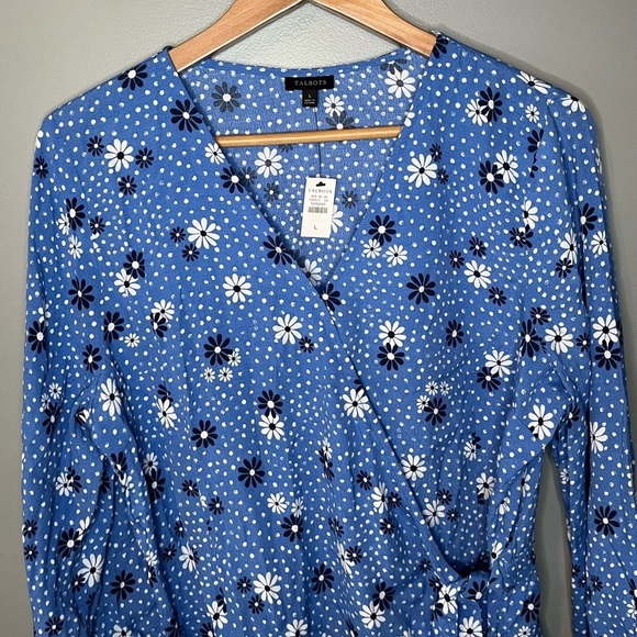 NWT Talbots Poet Sleeve Wrap Top Flowers & Dots - Picture 4 of 9